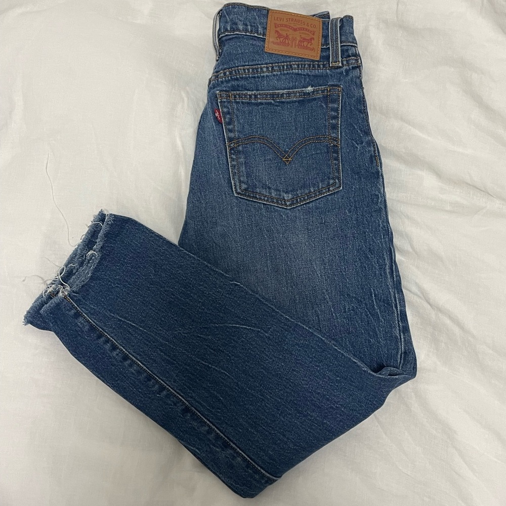 Levi’s Wedgie Jeans - Picture 3 of 3